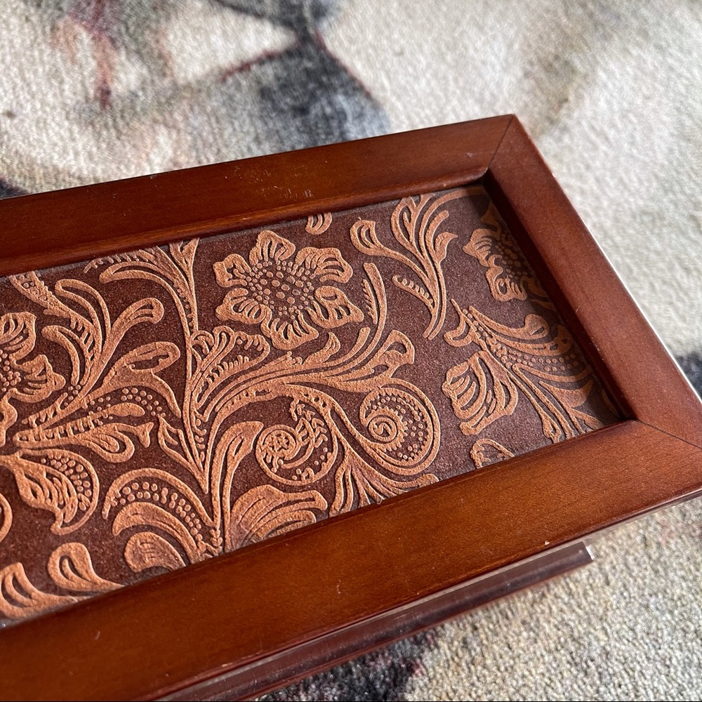 Jewelry Box - Picture 6 of 10